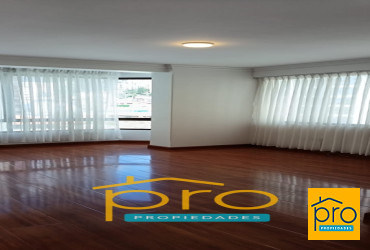 🏢 Departamento 4 dormitorios en Sopocachi