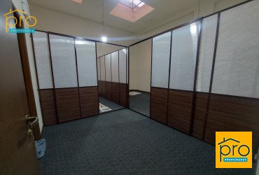 🏤 Oficina en el centro de la ciudad