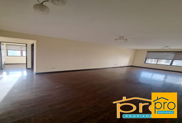 🏢 Departamento 3 dormitorios en Achumani