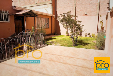 🏠 Casa Multifamilar en Cota Cota